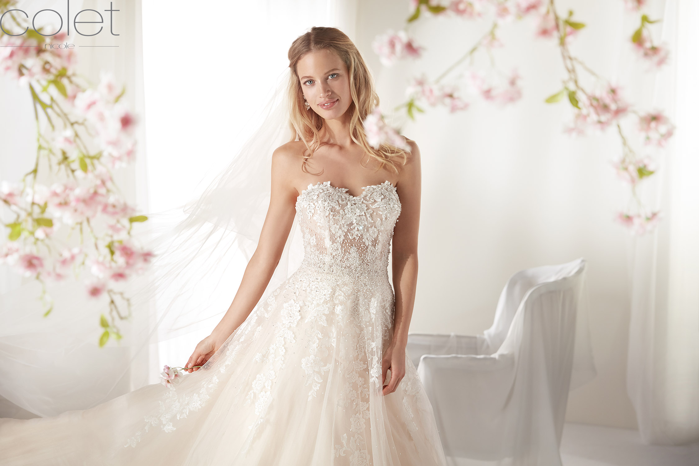 19261 | Abiti Sposa e Sposo Collezione 2022 - Atelier Vestiti Nuziali per  Vicenza, Verona, Padova, Rovigo, Treviso(Veneto) e Trento(Trentino Alto  Adige).