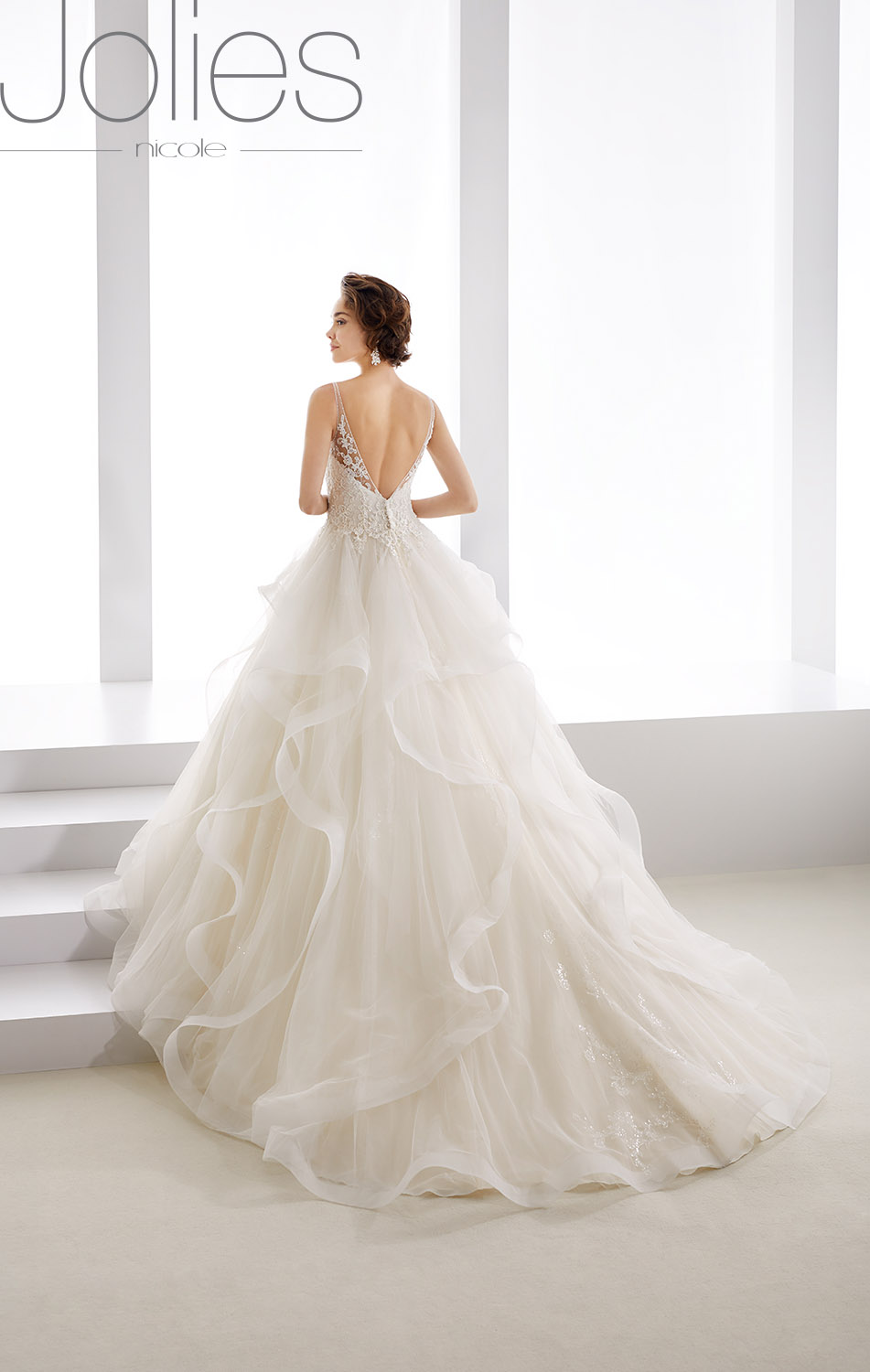 19423 | Abiti Sposa e Sposo Collezione 2022 - Atelier Vestiti Nuziali per  Vicenza, Verona, Padova, Rovigo, Treviso(Veneto) e Trento(Trentino Alto  Adige).