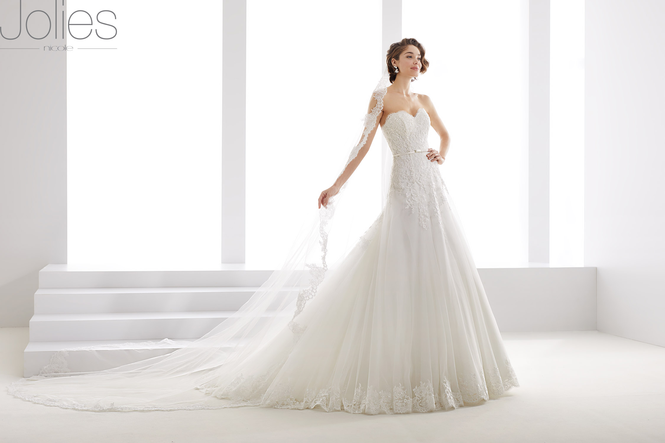 19483 | Abiti Sposa e Sposo Collezione 2022 - Atelier Vestiti Nuziali per  Vicenza, Verona, Padova, Rovigo, Treviso(Veneto) e Trento(Trentino Alto  Adige).