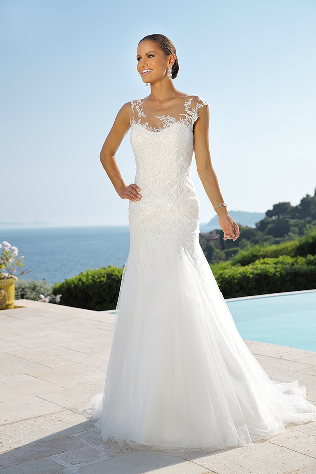 Collezione 2019 Abiti da Sposa | Abiti Sposa e Sposo Collezione 2022 -  Atelier Vestiti Nuziali per Vicenza, Verona, Padova, Rovigo,  Treviso(Veneto) e Trento(Trentino Alto Adige).