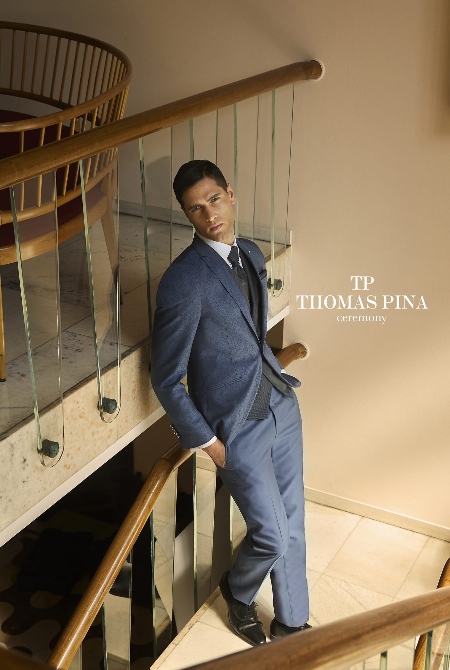 Abito da sposo -1901320- Collezione Thomas Pina 2019 | Abiti Sposa e Sposo  Collezione 2022 - Atelier Vestiti Nuziali per Vicenza, Verona, Padova,  Rovigo, Treviso(Veneto) e Trento(Trentino Alto Adige).