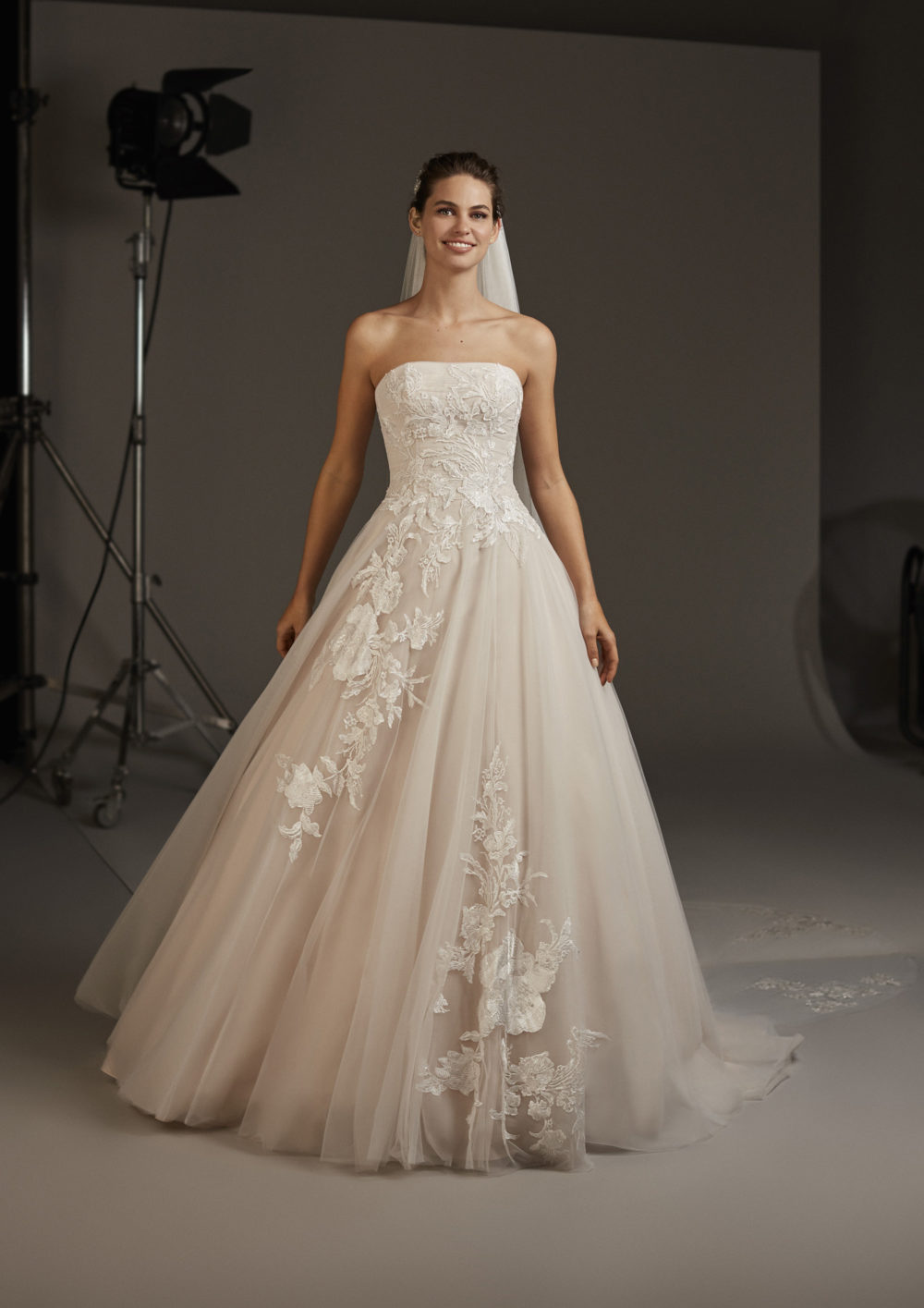 Mariages: abito da sposa Pronovias 2020 a Vicenza, Verona, Padova, Veneto LYNX