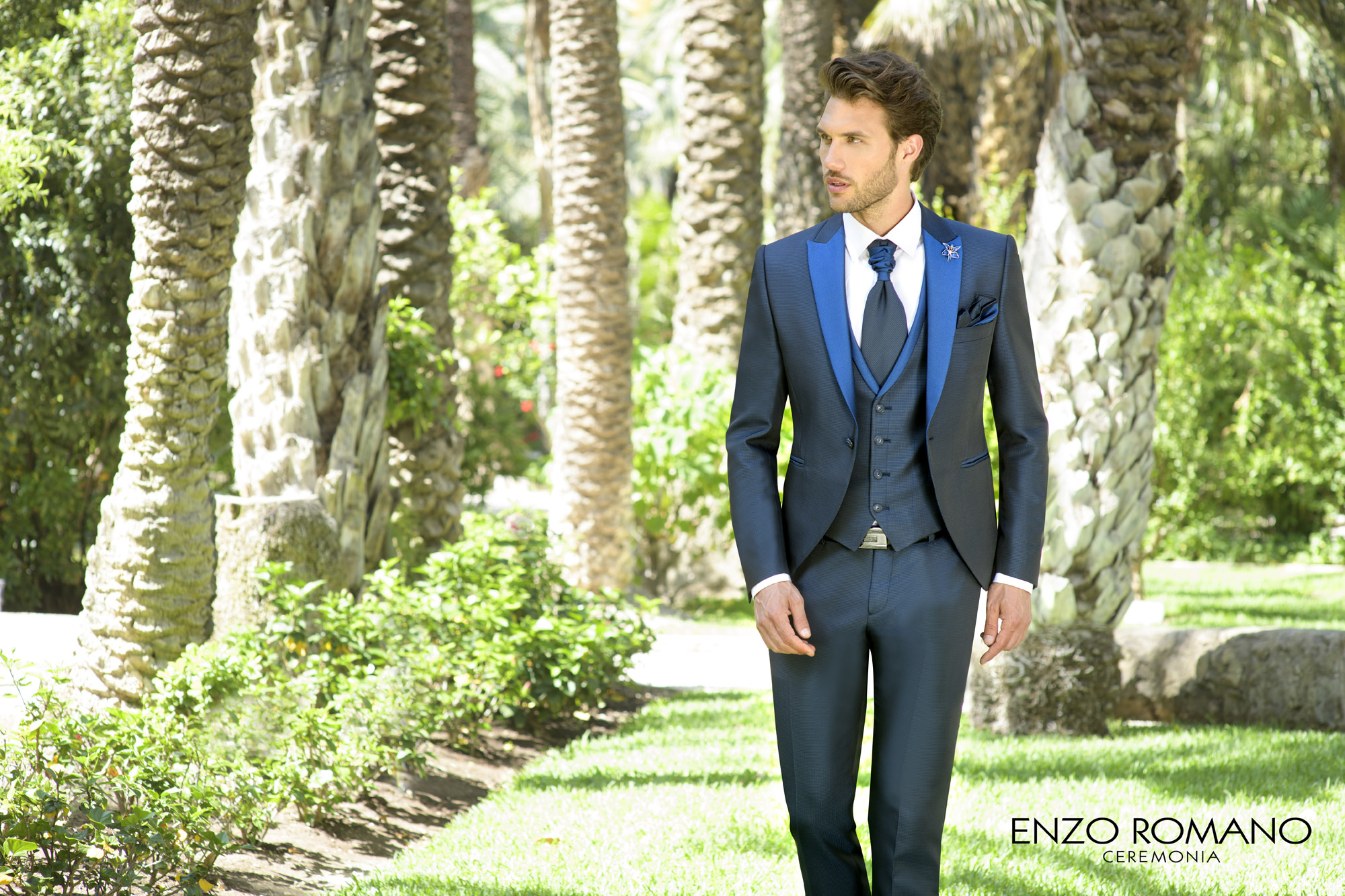 Mariages abito da sposo Enzo Romano 2020 a Vicenza Verona Padova Veneto 005 Abiti Sposa e Sposo Collezione 2025 Atelier Vestiti Nuziali per Vicenza Verona Padova Rovigo Treviso Veneto e Trento Trentin...