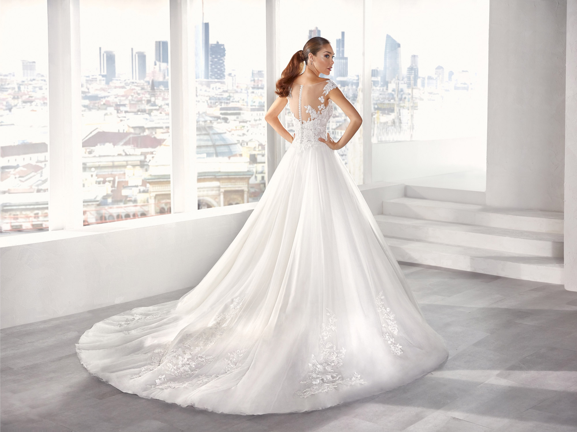 Abito da Sposa Jolies 2021 - JO12125 | Mariages.it | Abiti Sposa e Sposo  Collezione 2022 - Atelier Vestiti Nuziali per Vicenza, Verona, Padova,  Rovigo, Treviso(Veneto) e Trento(Trentino Alto Adige).