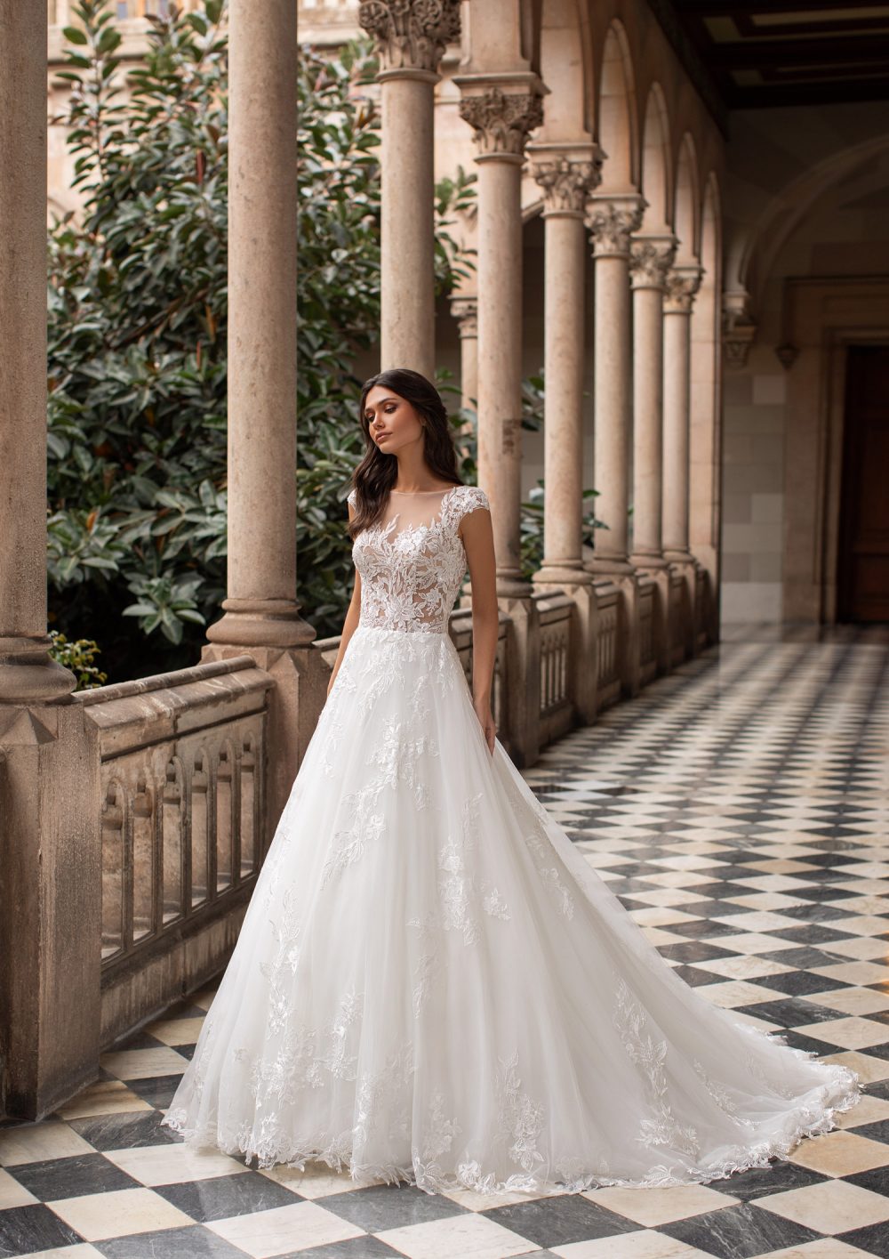Mariages: abito da sposa Pronovias 2021 a Vicenza, Verona, Padova, Veneto GRIFFITH