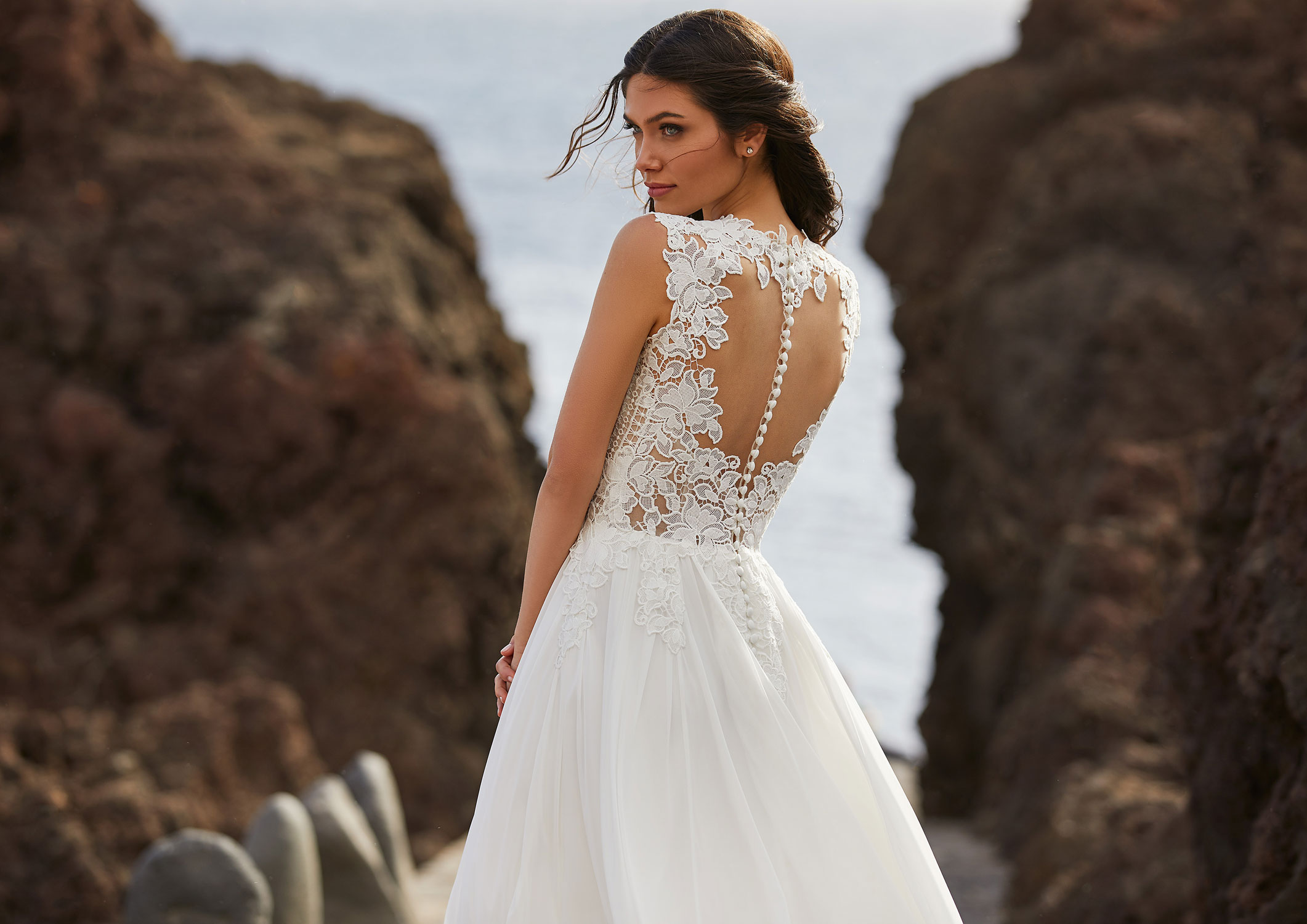 Abito da Sposa Pronovias 2021 - BETTE | Mariages.it | Abiti Sposa e Sposo  Collezione 2022 - Atelier Vestiti Nuziali per Vicenza, Verona, Padova,  Rovigo, Treviso(Veneto) e Trento(Trentino Alto Adige).