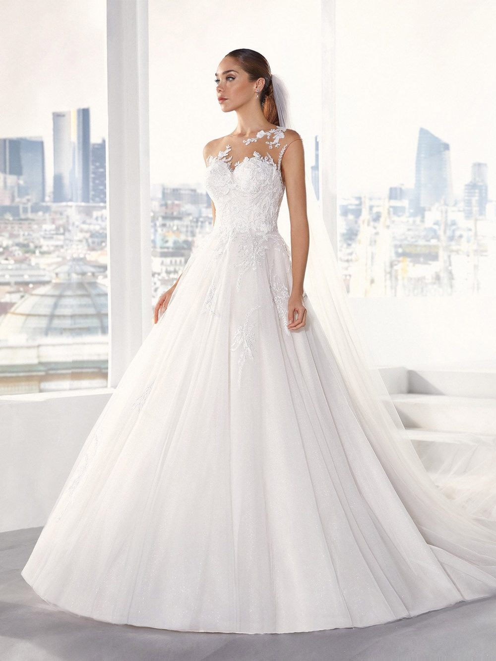 gonna ampia ad A in tulle | Abiti Sposa e Sposo Collezione 2022 - Atelier  Vestiti Nuziali per Vicenza, Verona, Padova, Rovigo, Treviso(Veneto) e  Trento(Trentino Alto Adige).