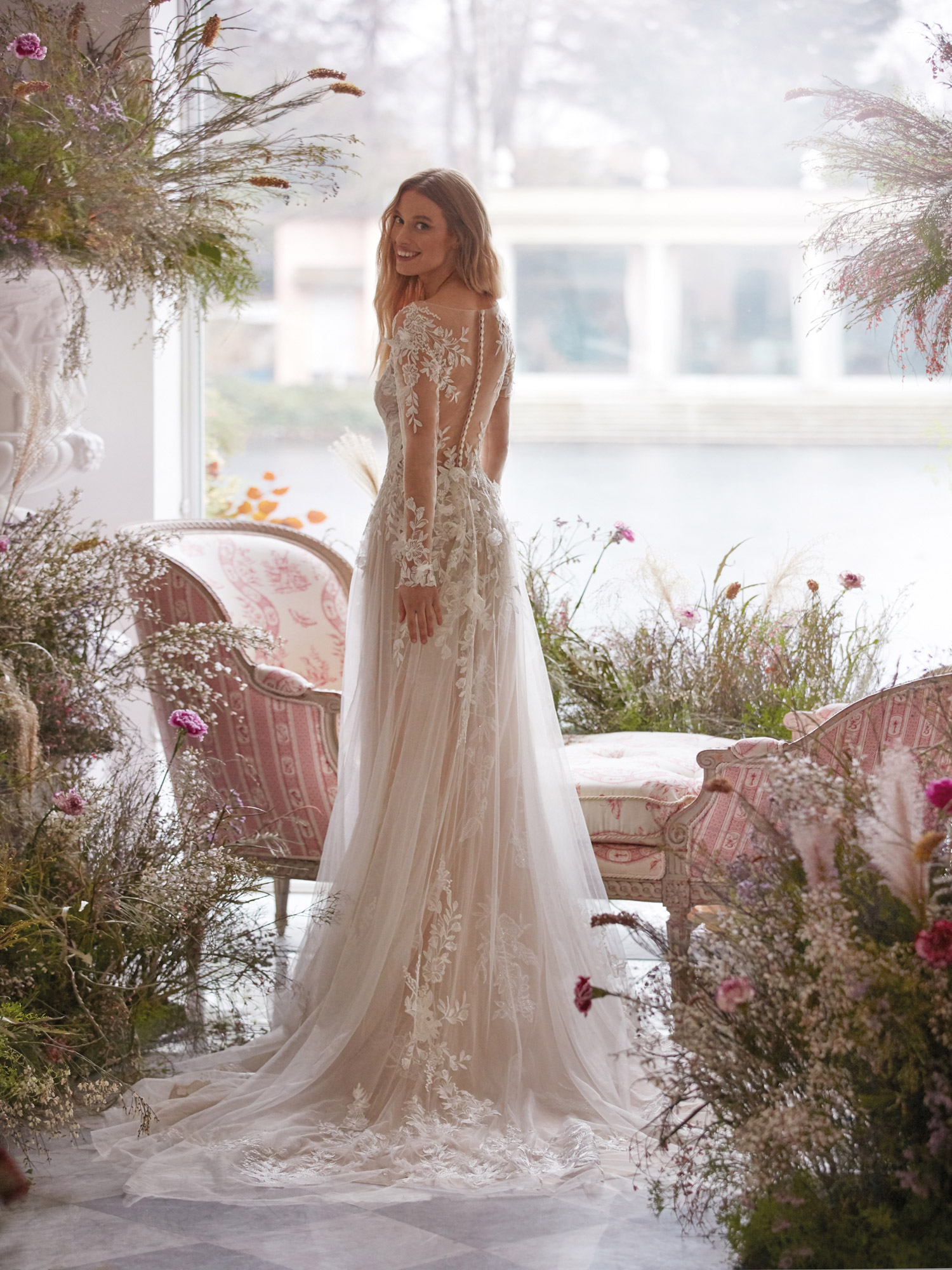 Abito da Sposa Colet Azalea | Abiti Sposa e Sposo Collezione 2022 - Atelier  Vestiti Nuziali per Vicenza, Verona, Padova, Rovigo, Treviso(Veneto) e  Trento(Trentino Alto Adige).