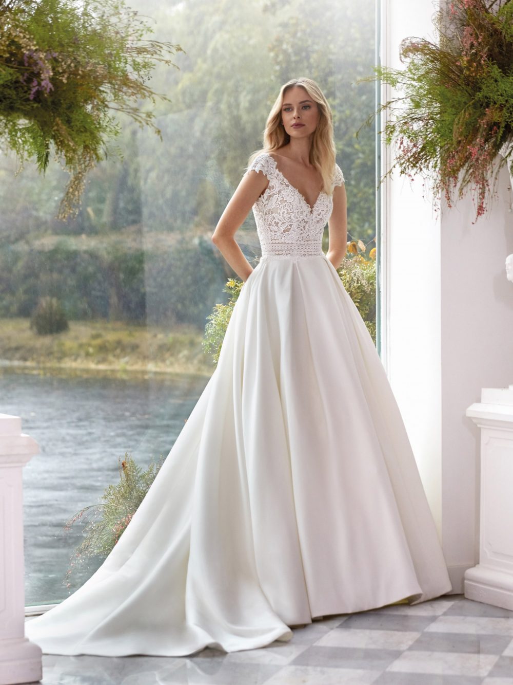 Colet 2022 abito vestito sposa vicenza DATURA