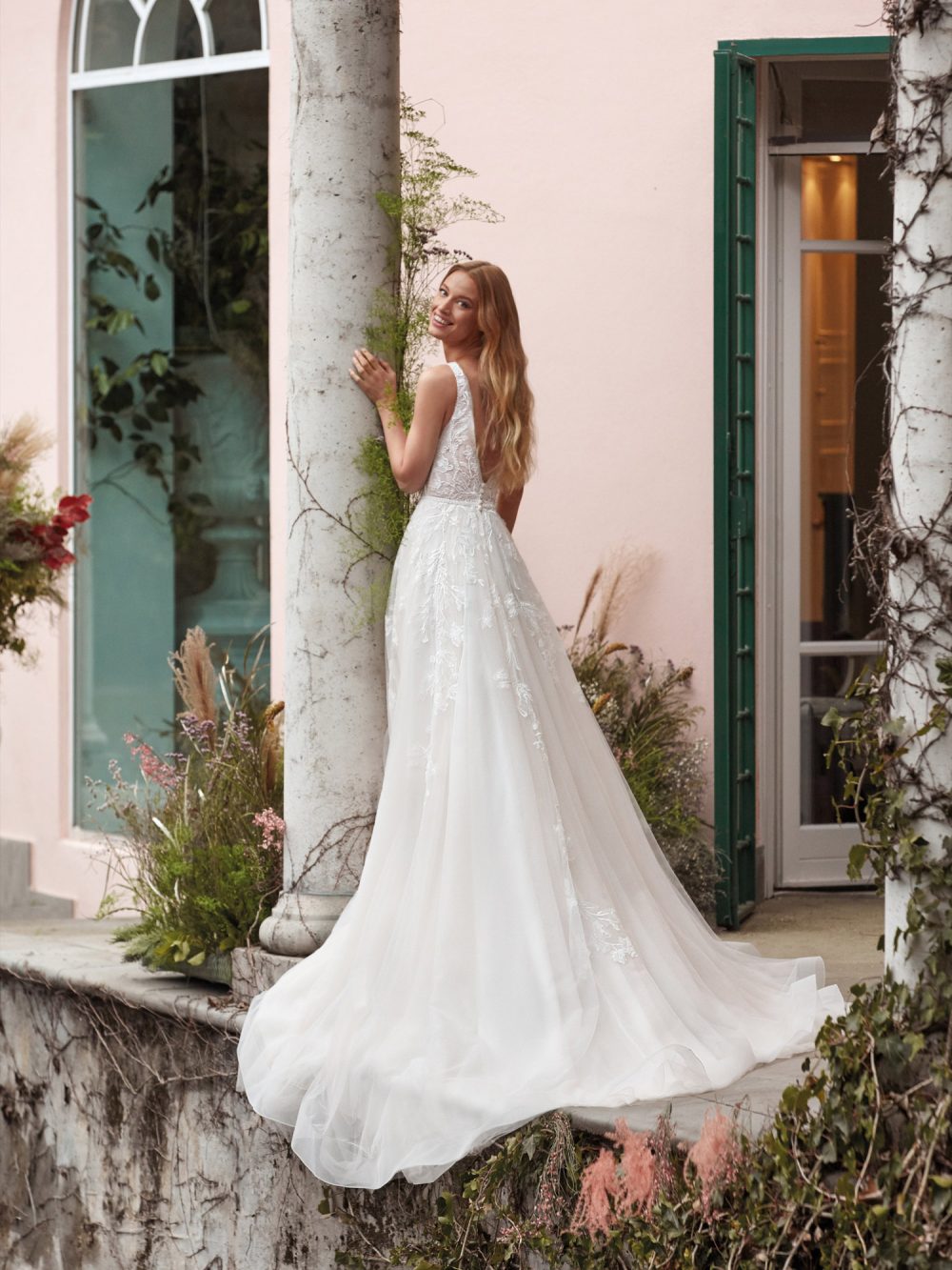 Colet Abiti da Sposa Collezione 2022 | Abiti Sposa e Sposo Collezione 2022  - Atelier Vestiti Nuziali per Vicenza, Verona, Padova, Rovigo,  Treviso(Veneto) e Trento(Trentino Alto Adige).