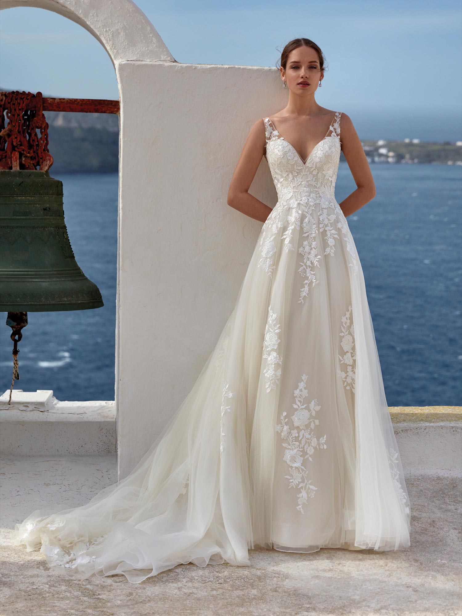 Abito da Sposa Jolies Azores | Abiti Sposa e Sposo Collezione 2022 -  Atelier Vestiti Nuziali per Vicenza, Verona, Padova, Rovigo,  Treviso(Veneto) e Trento(Trentino Alto Adige).