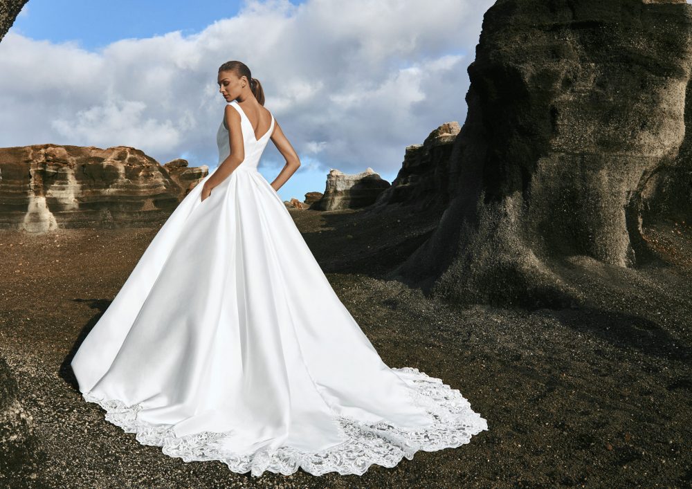 Pronovias 2022 abito vestito sposa Vicenza UYUNI