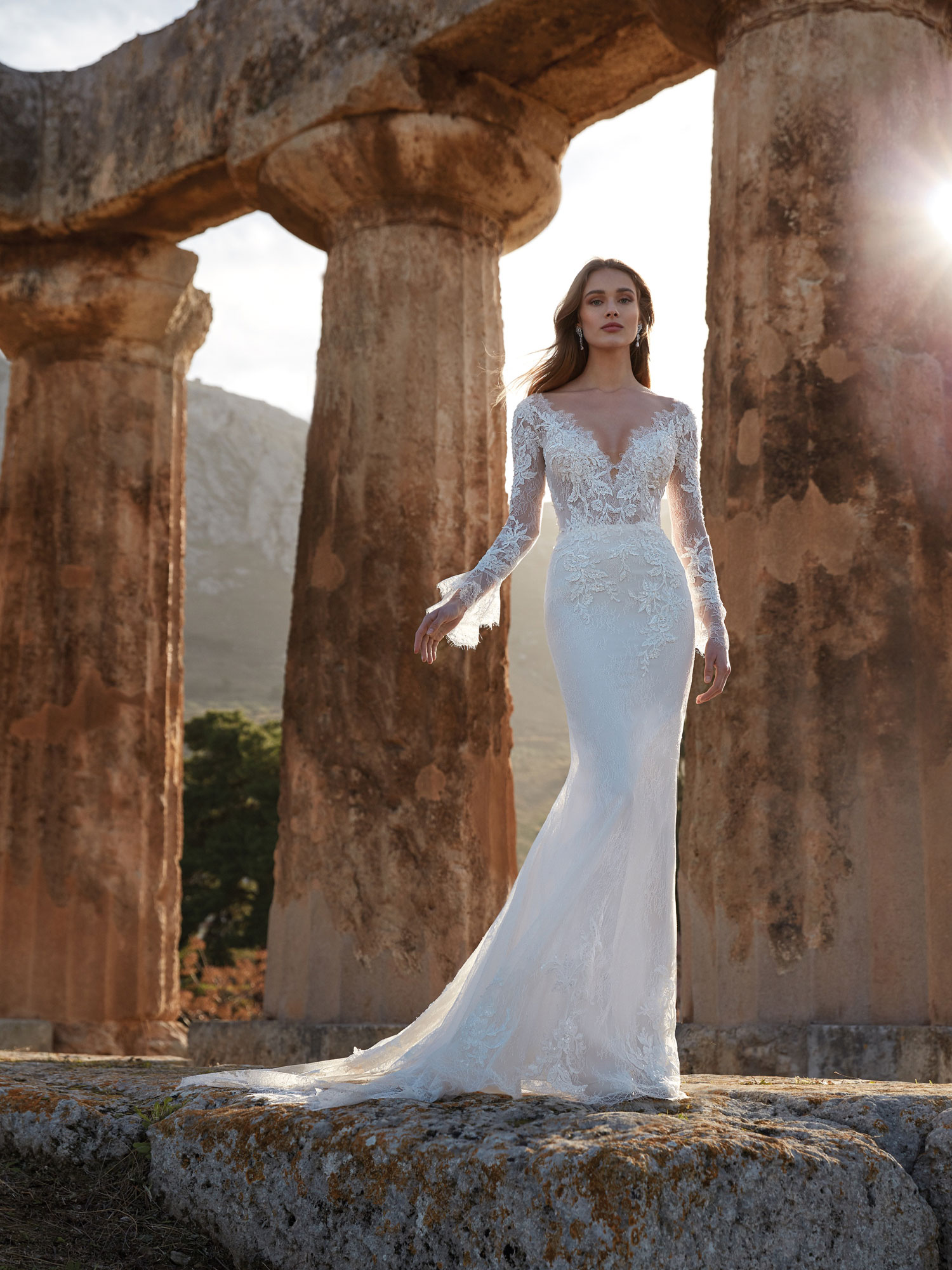 Abito da Sposa Nicole Ecate | Mariages Abiti Sposa e Sposo Collezione 2022  - Atelier Vestiti Nuziali per Vicenza, Verona, Padova, Rovigo,  Treviso(Veneto) e Trento(Trentino Alto Adige).