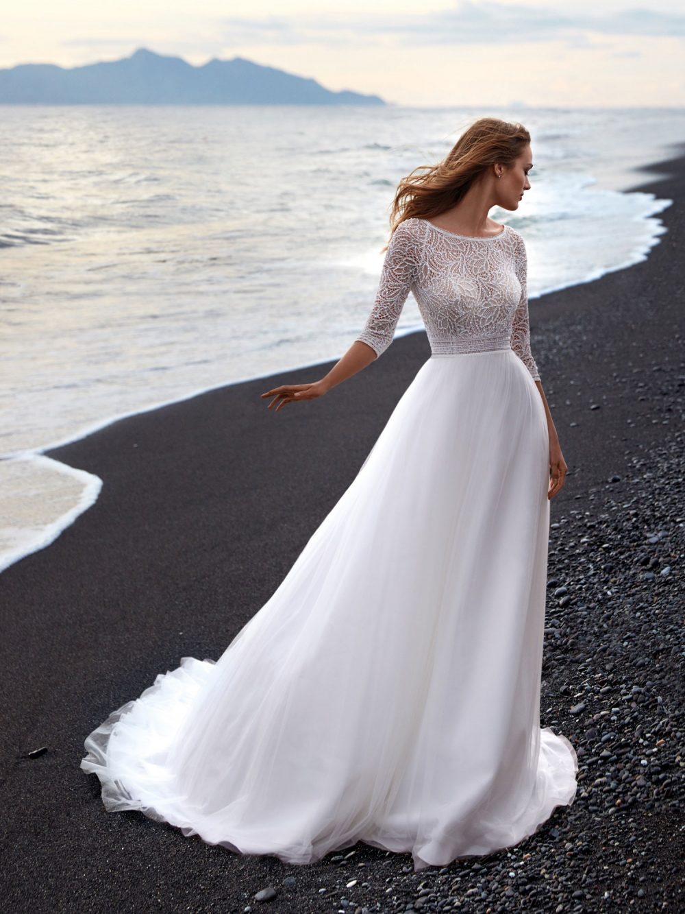 Nicole Abito da Sposa Collezione 2022 | Abiti Sposa e Sposo Collezione 2022  - Atelier Vestiti Nuziali per Vicenza, Verona, Padova, Rovigo,  Treviso(Veneto) e Trento(Trentino Alto Adige).