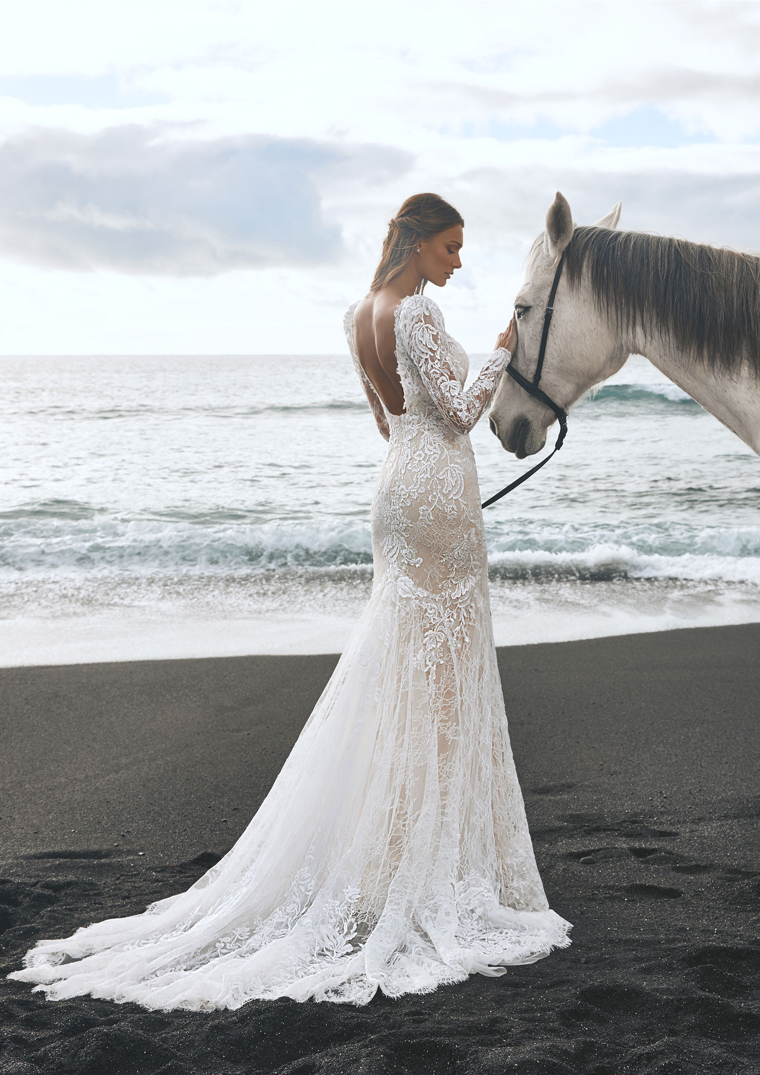 Abito da Sposa Pronovias Panjin | Mariages Abiti Sposa e Sposo Collezione  2022 - Atelier Vestiti Nuziali per Vicenza, Verona, Padova, Rovigo,  Treviso(Veneto) e Trento(Trentino Alto Adige).