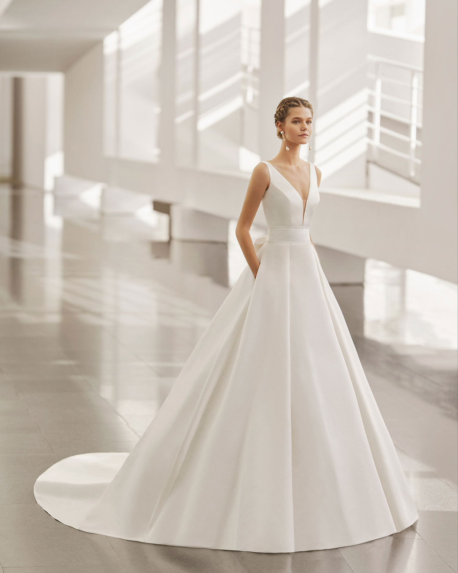 Abiti da Sposa 2022 | Abiti Sposa e Sposo Collezione 2022 - Atelier Vestiti  Nuziali per Vicenza, Verona, Padova, Rovigo, Treviso(Veneto) e  Trento(Trentino Alto Adige).