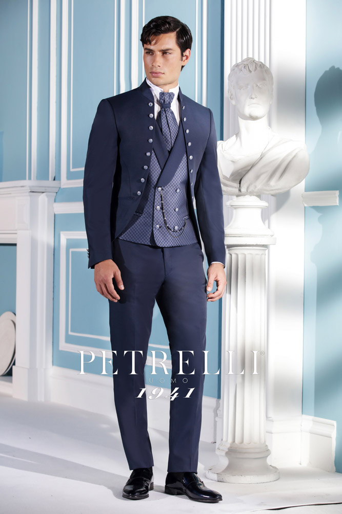 Abito da Sposo Petrelli C40015B | Mariages.it | Abiti Sposa e Sposo  Collezione 2024 - Atelier Vestiti Nuziali per Vicenza, Verona, Padova,  Rovigo, Treviso(Veneto) e Trento(Trentino Alto