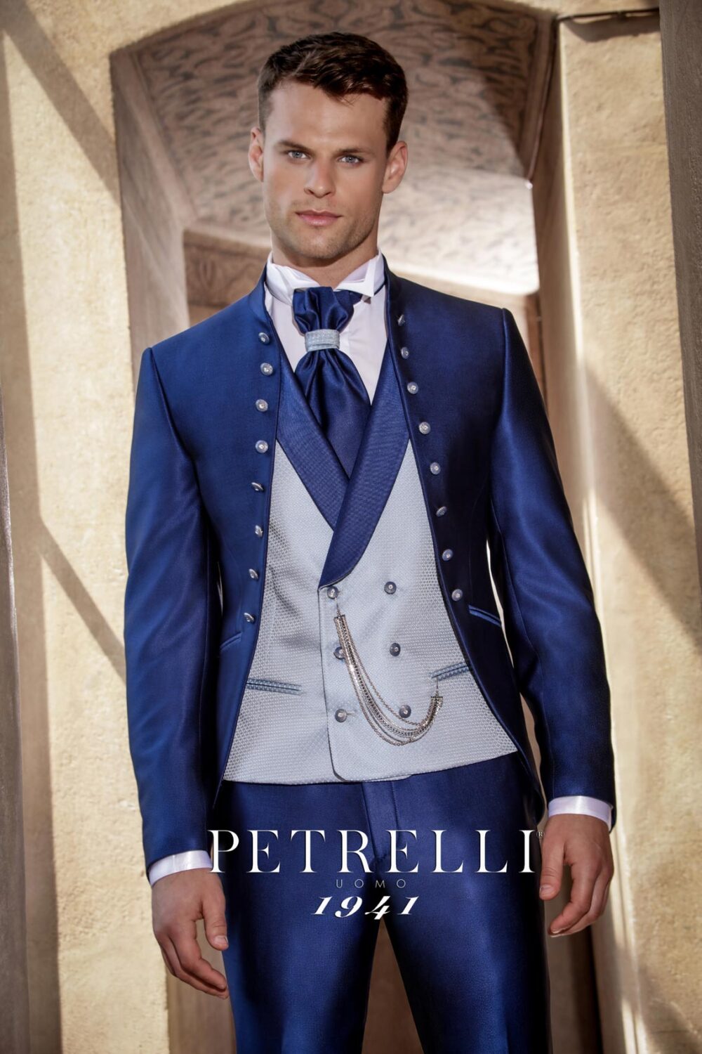 Abito da Sposo Petrelli C40015B | Mariages.it | Abiti Sposa e Sposo  Collezione 2024 - Atelier Vestiti Nuziali per Vicenza, Verona, Padova,  Rovigo, Treviso(Veneto) e Trento(Trentino Alto